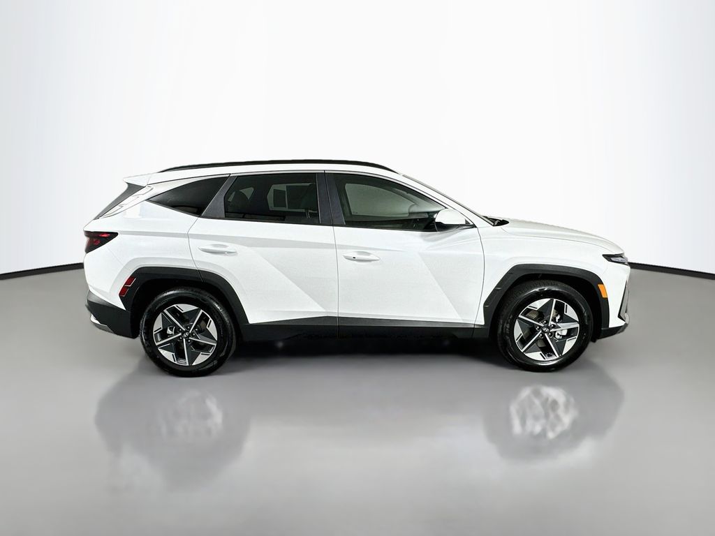 Thumbnail: 2026 Hyundai Tucson - 4