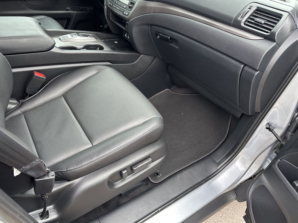 Used Car 2025 Honda Ridgeline  Rtl For Sale Under $40,000 In Austin, Texas