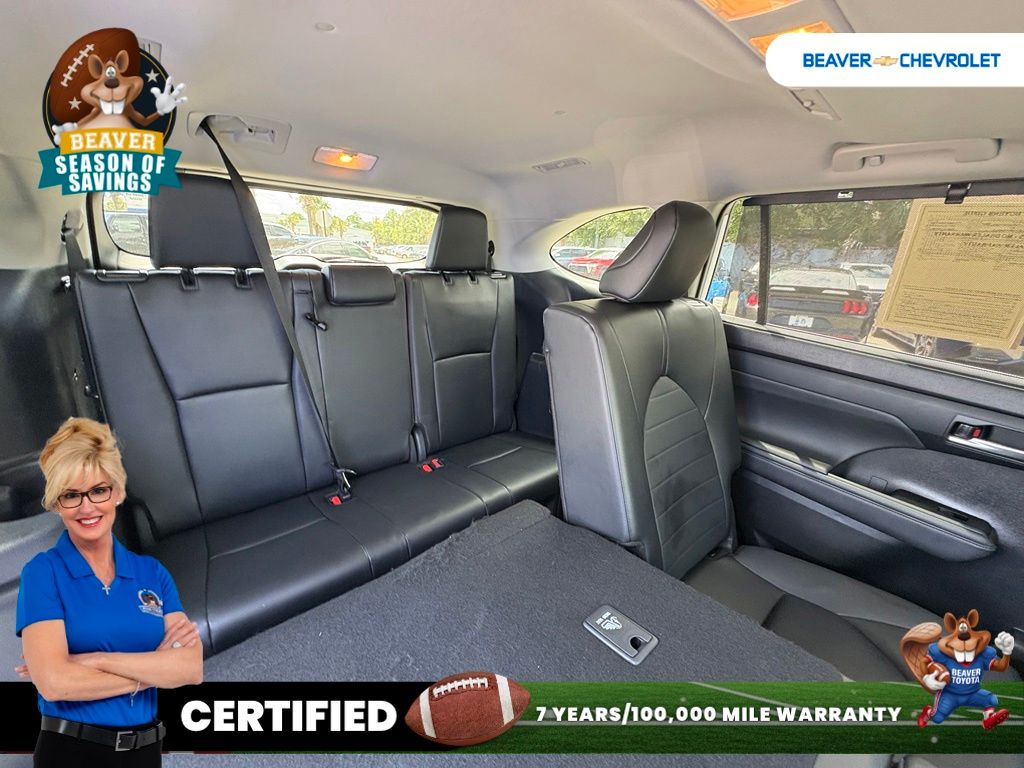 Used 2025 Toyota Highlander Hybrid SUV