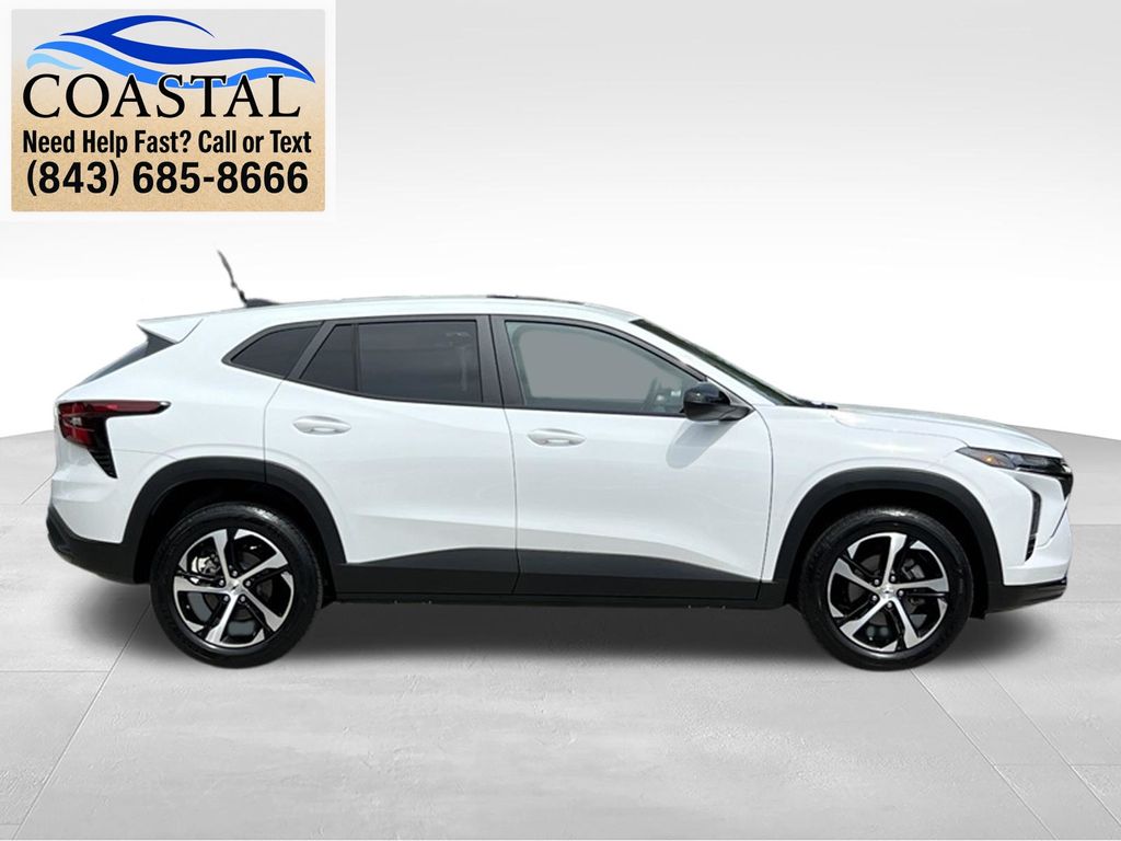 2026 Chevrolet Trax 1RS White at Stokes Honda North