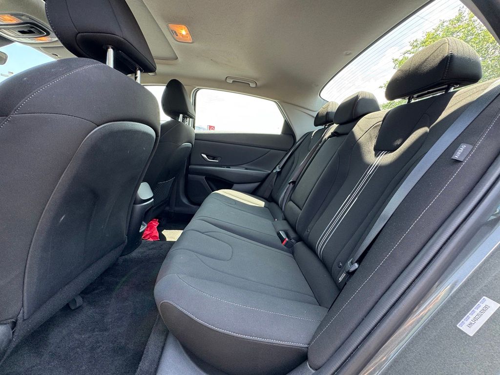 Used 2025 Hyundai Elantra Sedan