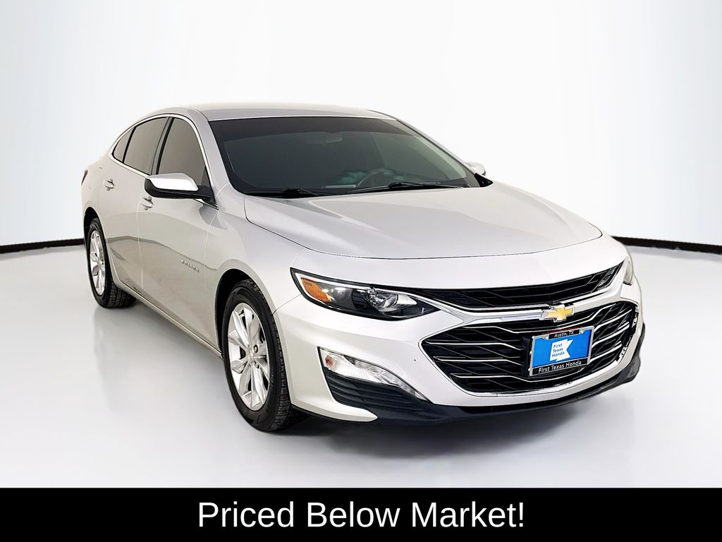 Silver Ice Metallic 2020 Chevrolet Malibu Sedan Front-Wheel Drive Continuously Variable Transmission