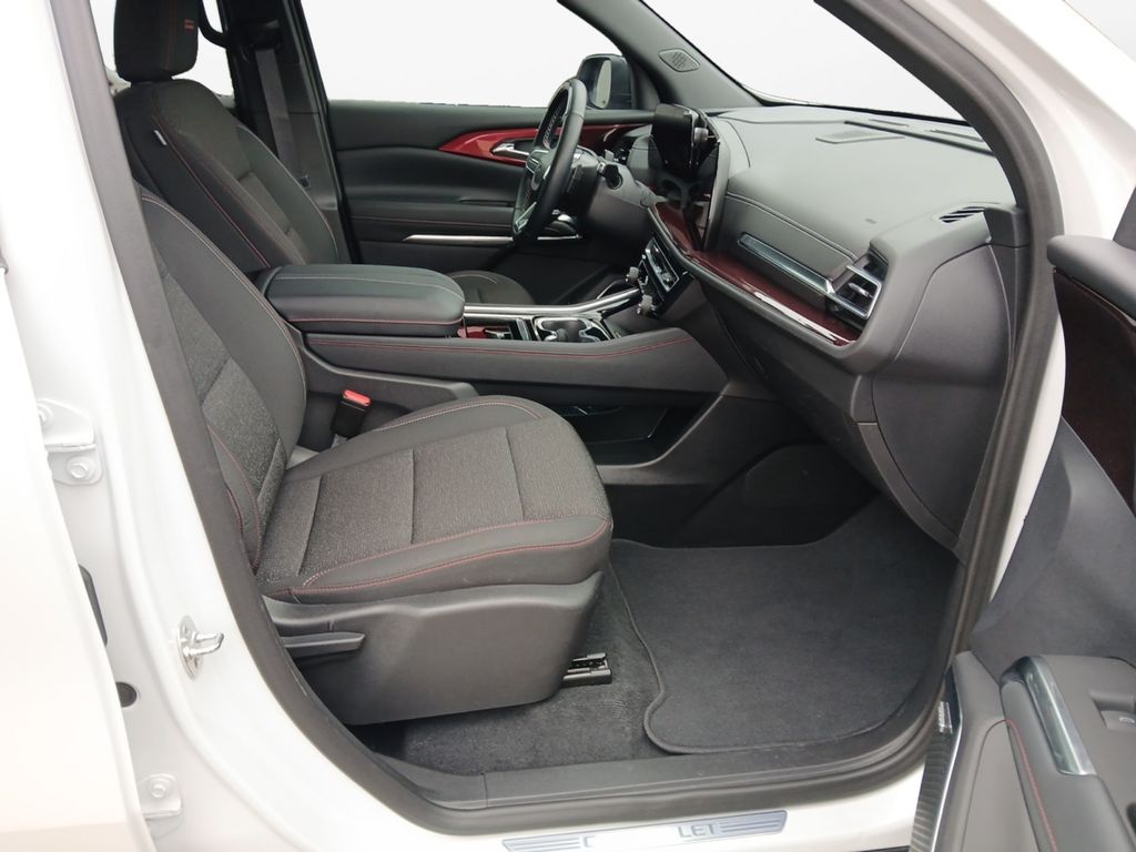 Used Car 2024 Chevrolet Traverse  Z71 For Sale Under $50,000 In Austin, Texas