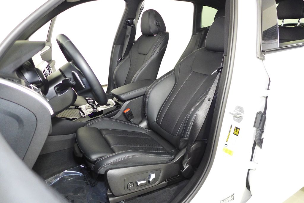 Thumbnail: 2023 BMW X3 - 22