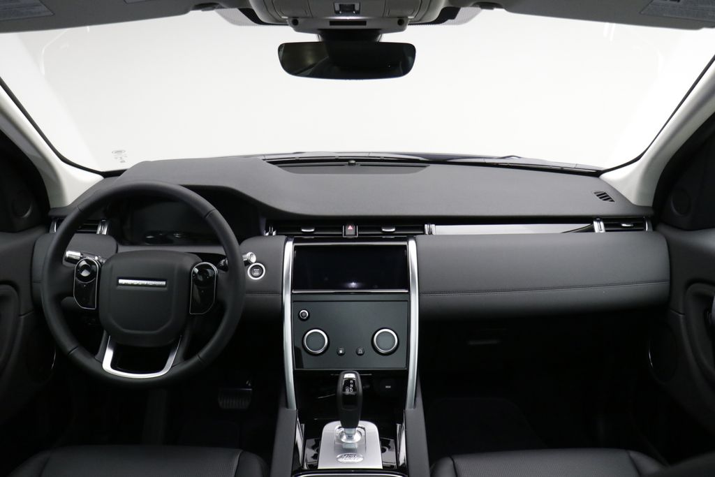 Thumbnail: 2020 Land Rover Discovery Sport - 11