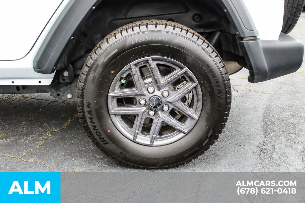 Used 2025 White Jeep Sport S image 16