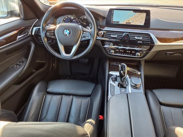 2017 BMW 5 Series 540i xDrive 14