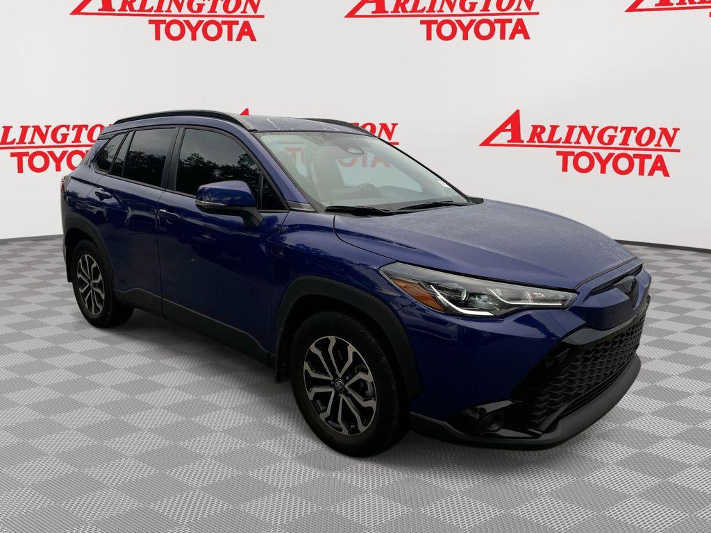 2024 Toyota Corolla Cross SE's photo