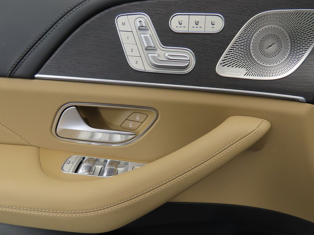 Thumbnail: 2026 Mercedes-Benz GLE - 25