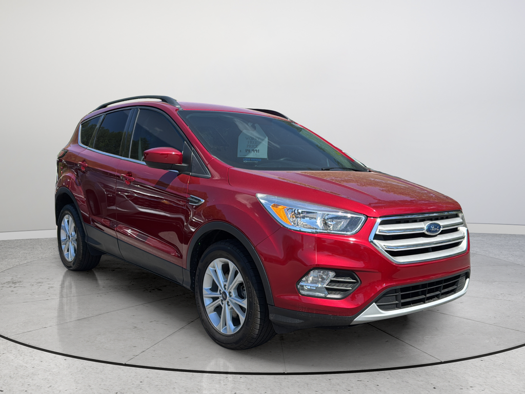 Ruby Red Metallic 2018 Ford Escape SE FWD SUV / Crossover Front-Wheel Drive 6-Speed Automatic