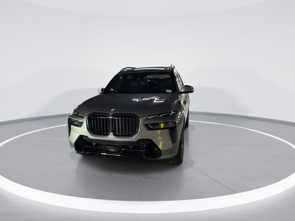 Thumbnail: 2026 BMW X7 - 3