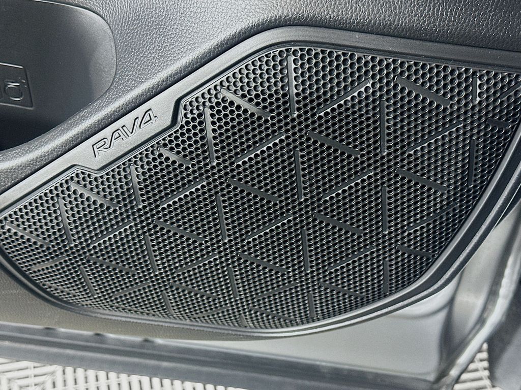 Thumbnail: 2024 Toyota RAV4 - 19