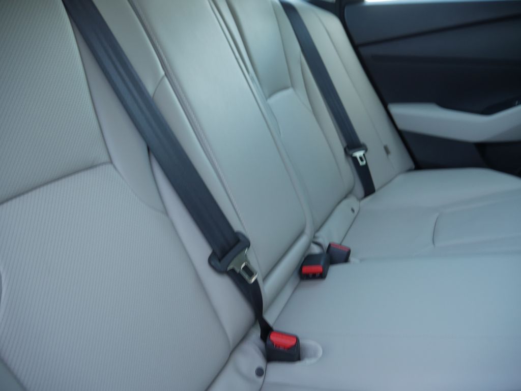 Thumbnail: 2023 Honda Accord - 32