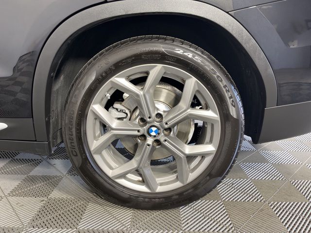 Thumbnail: 2021 BMW X3 - 8