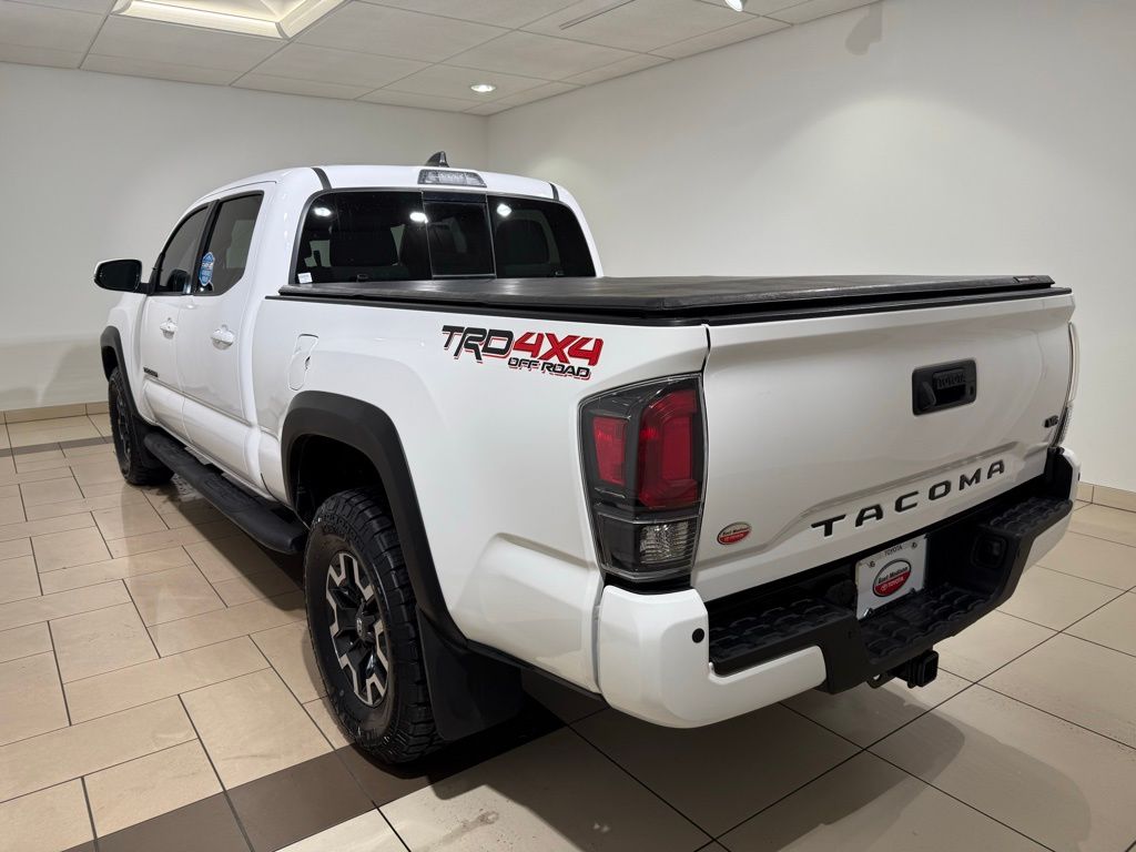 Thumbnail: 2020 Toyota Tacoma - 3