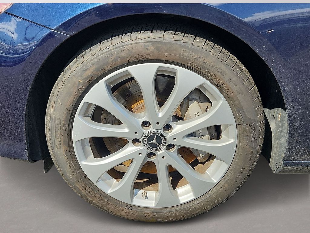 Thumbnail: 2019 Mercedes-Benz E-Class - 7