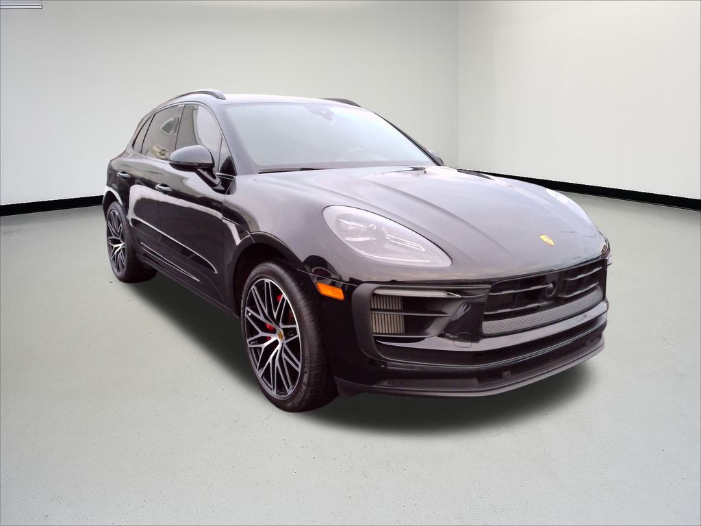 Thumbnail: 2023 Porsche Macan - 7