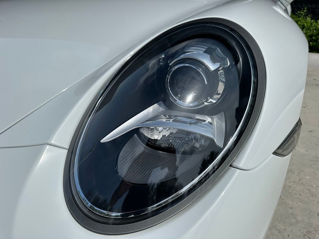 2013 Porsche 911 Carrera S 14