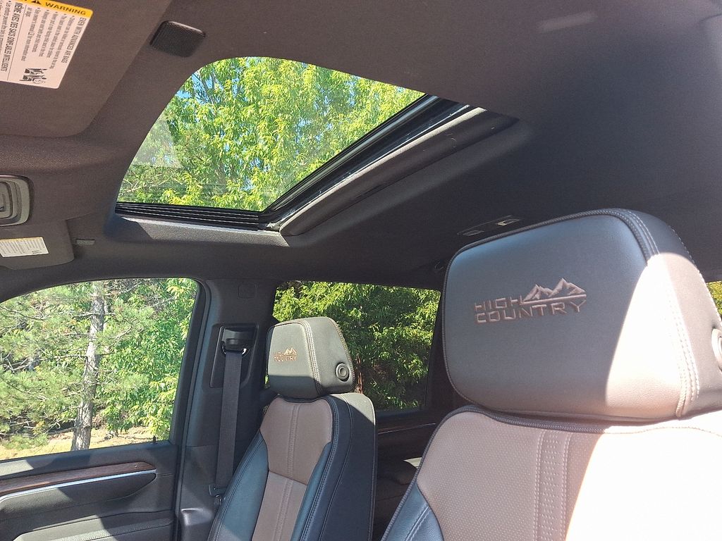 Thumbnail: 2024 Chevrolet Silverado 3500 - 14