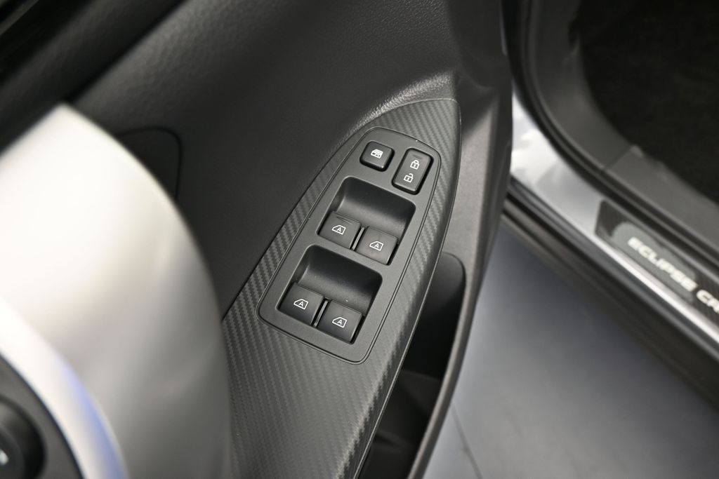 New 2026 Gray Mitsubishi SEL image 17