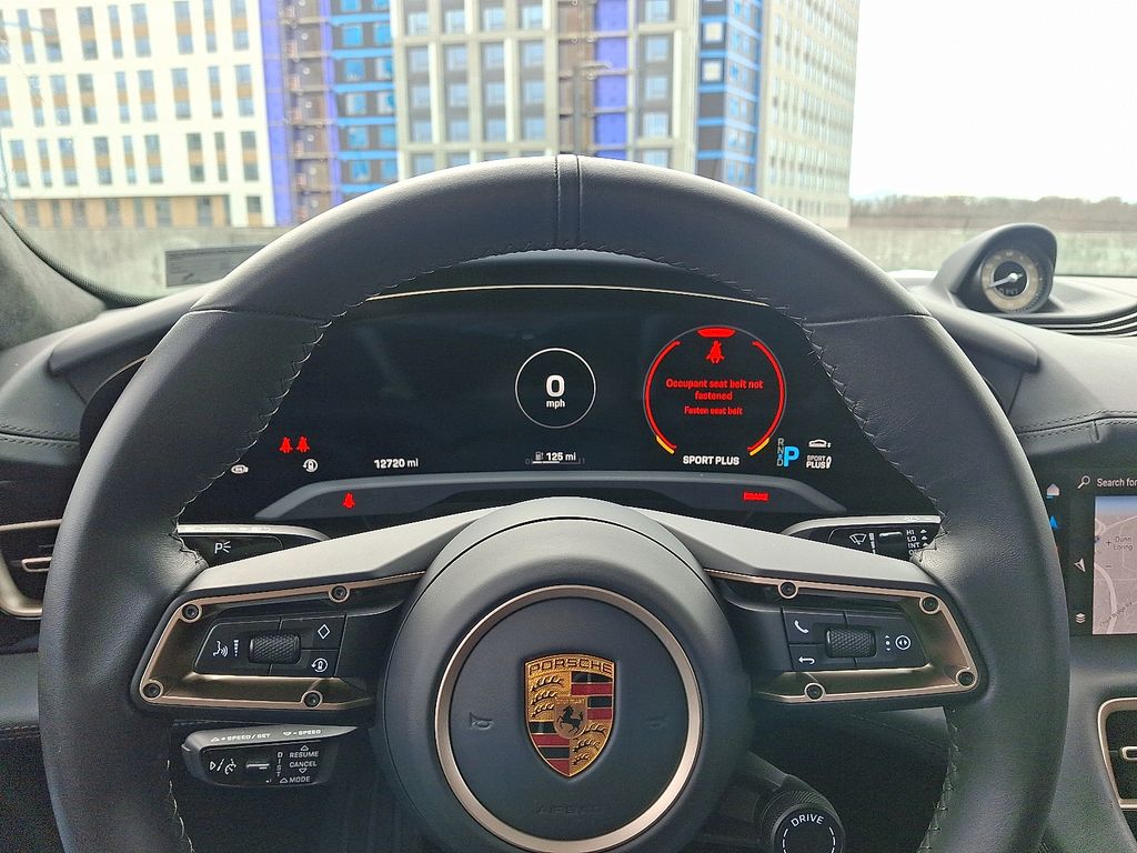 Thumbnail: 2022 Porsche Taycan - 22