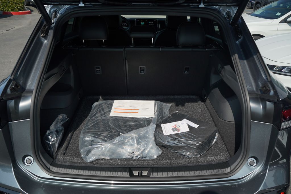 Thumbnail: 2026 Volkswagen Tiguan - 11