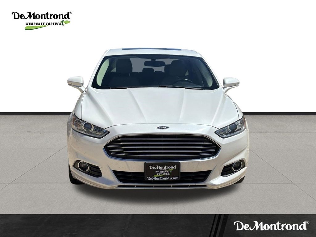 2015 Ford Fusion SE White at Durrett Motor Company