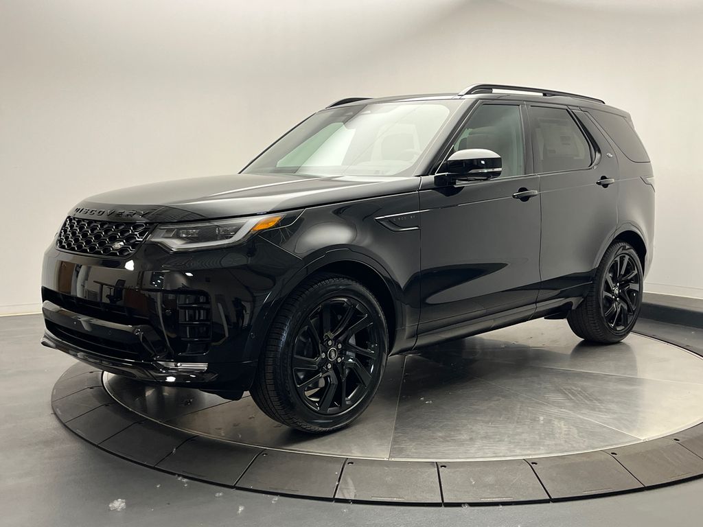 2025 Land Rover Discovery Dynamic SE -
                  Darien, CT