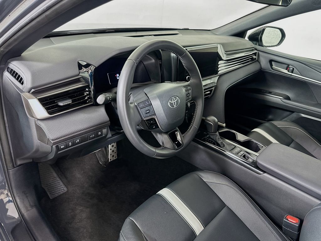 Thumbnail: 2025 Toyota Camry - 9