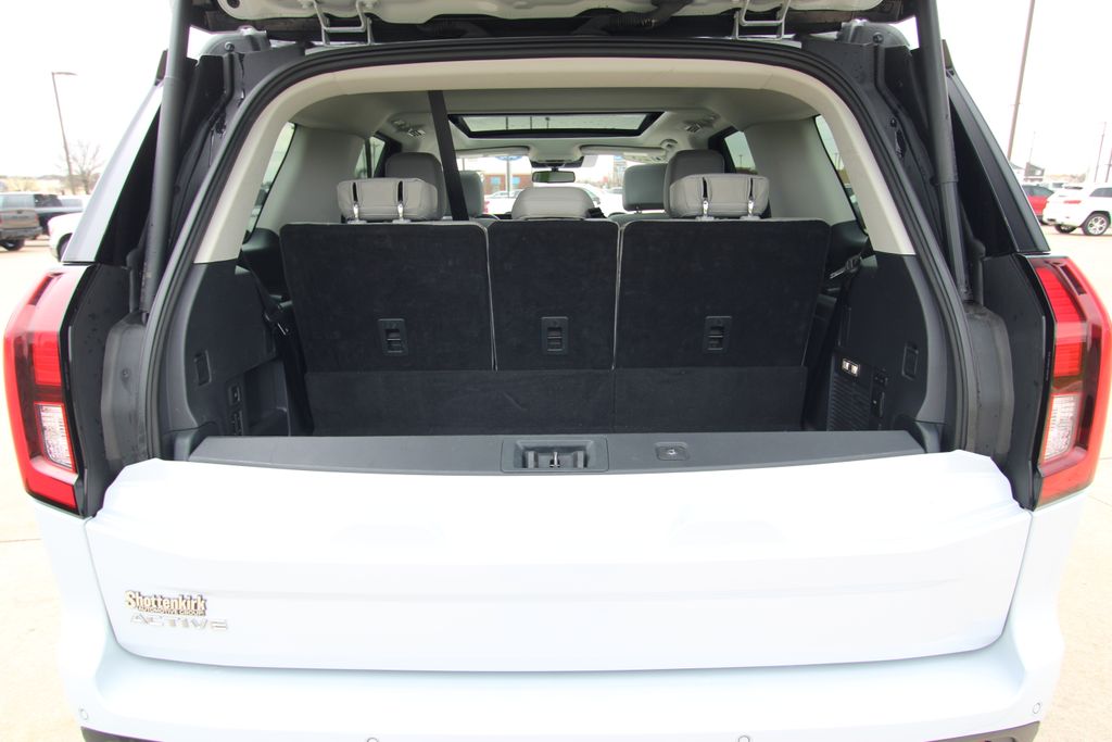 Used 2025 Ford Expedition SUV