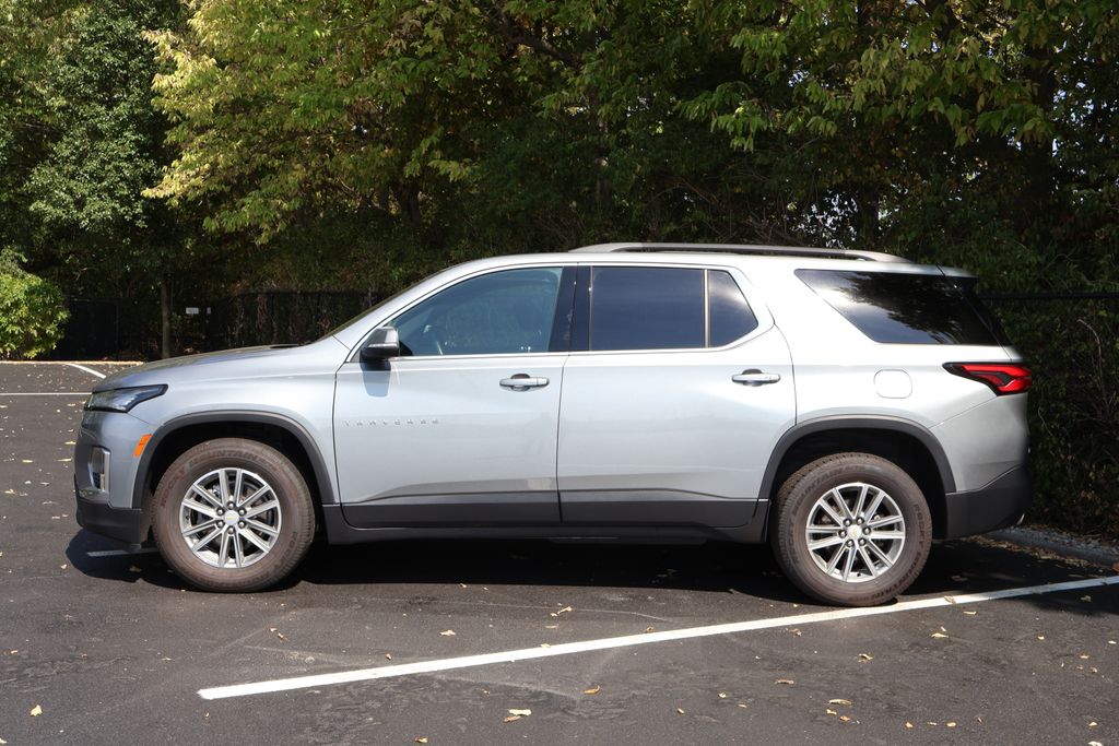 Thumbnail: 2023 Chevrolet Traverse - 4