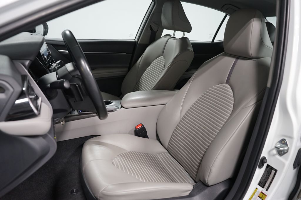 Thumbnail: 2023 Toyota Camry - 6