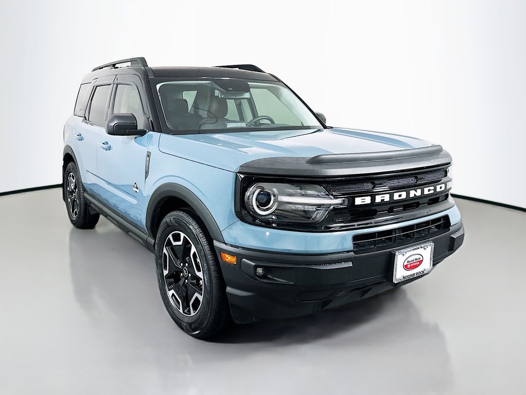 Thumbnail: 2021 Ford Bronco Sport - 3