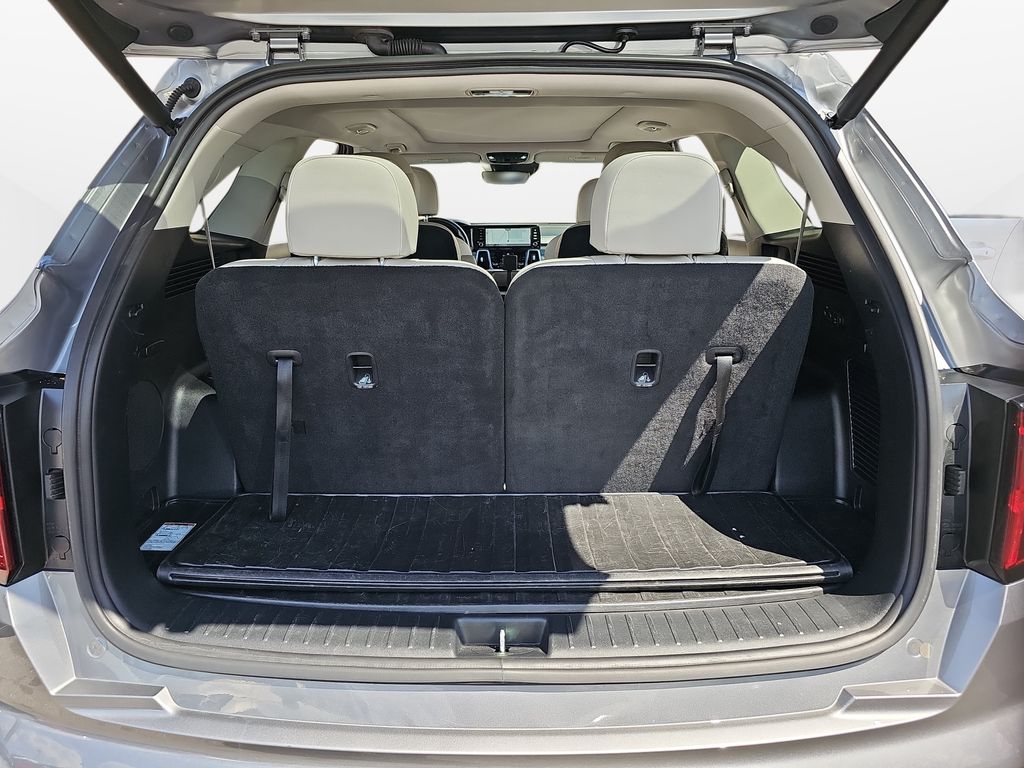 Used 2023 Kia Sorento Hybrid SUV