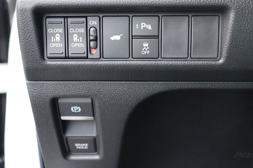 2025 Honda Odyssey Elite 32