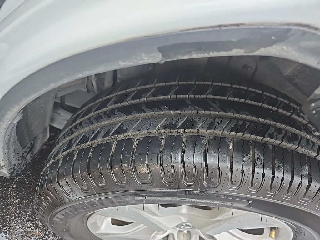 Thumbnail: 2021 Toyota RAV4 - 12