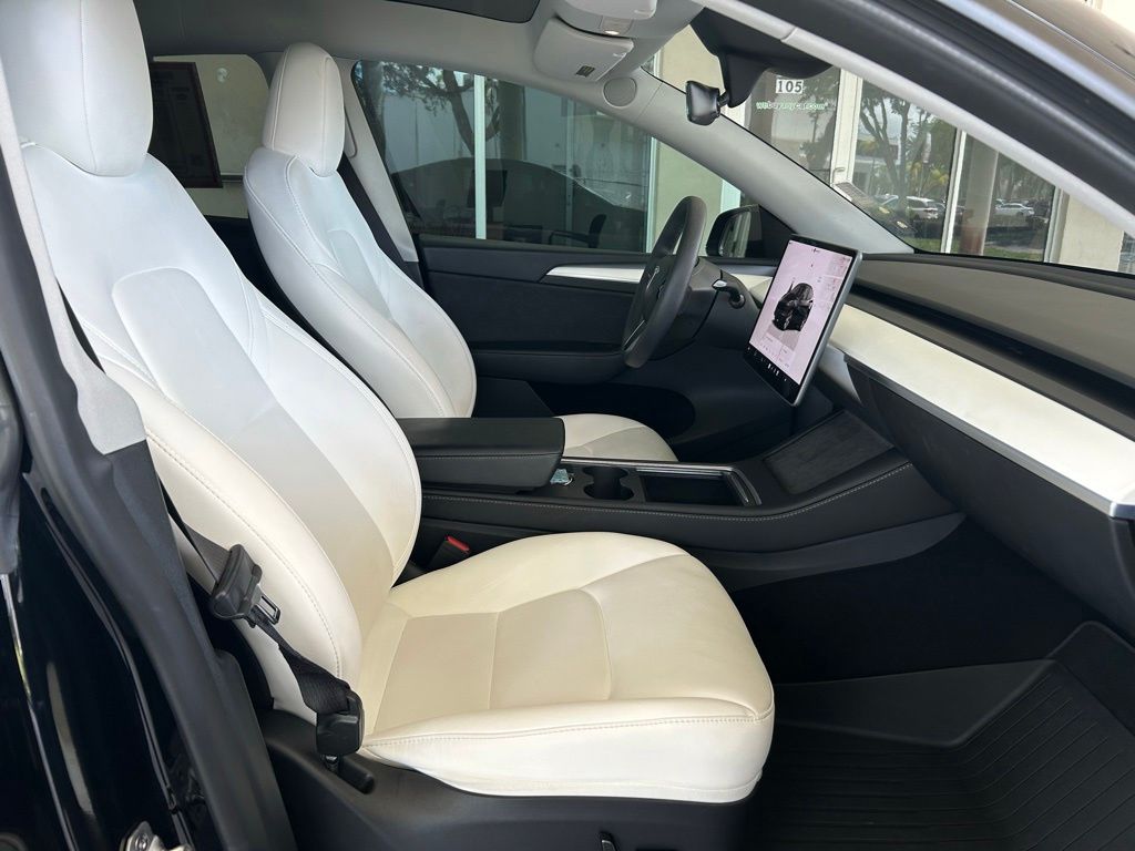 Used 2024 Black Tesla Long Range image 19
