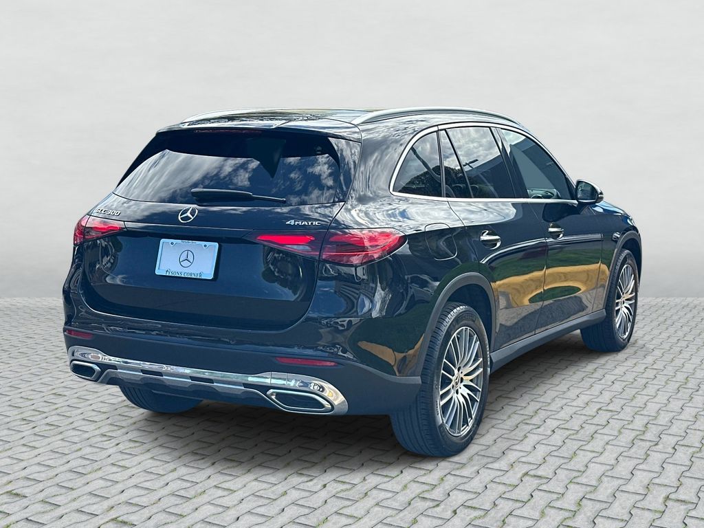 Thumbnail: 2026 Mercedes-Benz GLC - 12