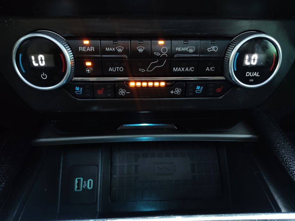 Used Car 2021 Ford Expedition  Xlt For Sale Under $35,000 In Austin, Texas