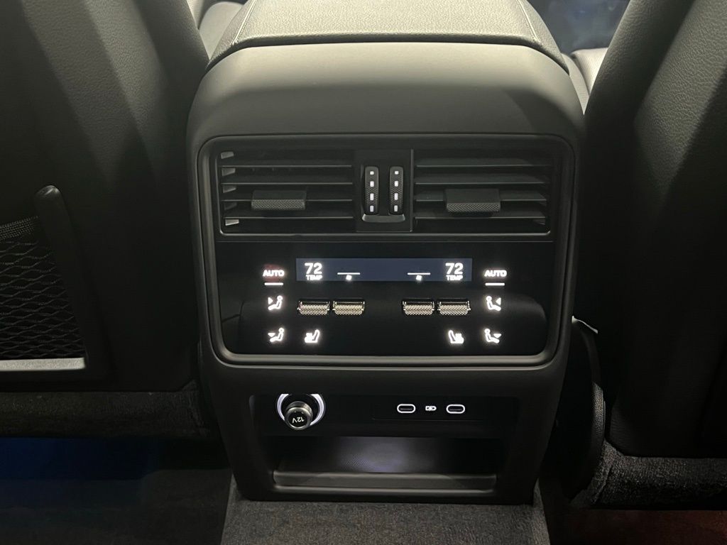 Thumbnail: 2026 Porsche Cayenne - 16