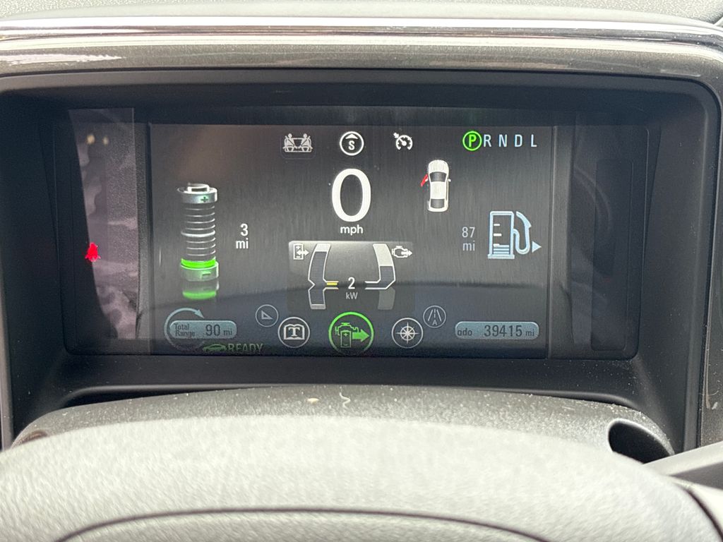 Used 2014 Black Chevrolet Base image 21
