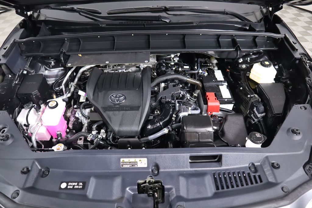 2024 Toyota Highlander Limited 29