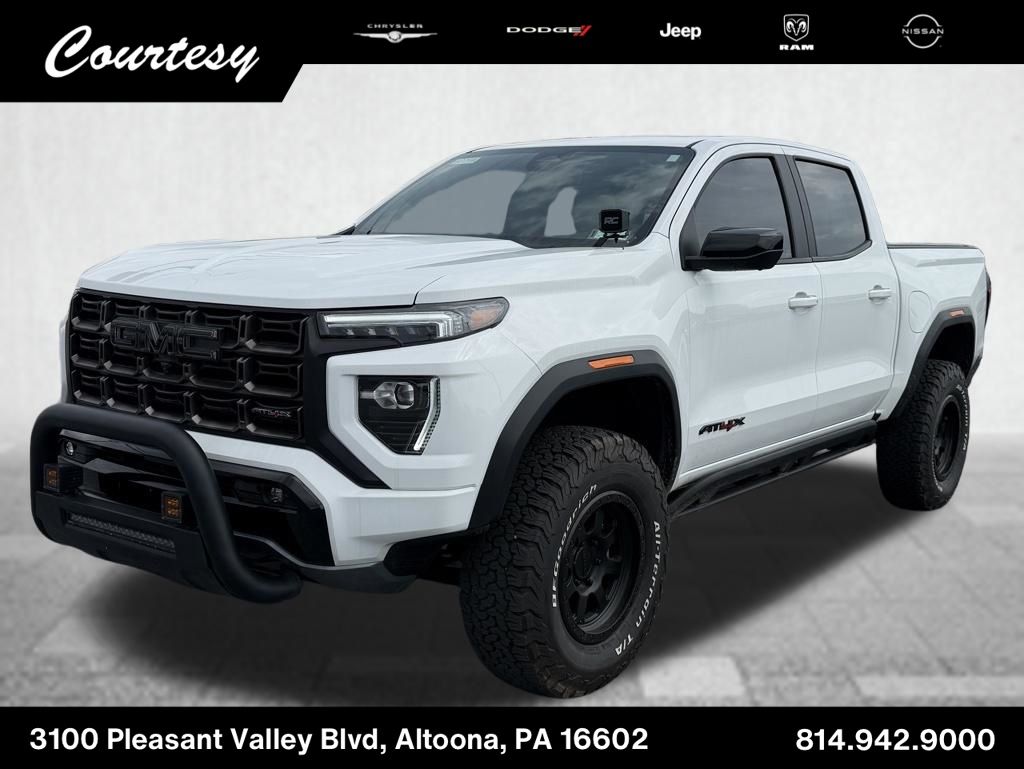 Summit White 2024 GMC Canyon AT4X Crew Cab 4WD Pickup Truck Four-Wheel Drive 8-Speed Automatic