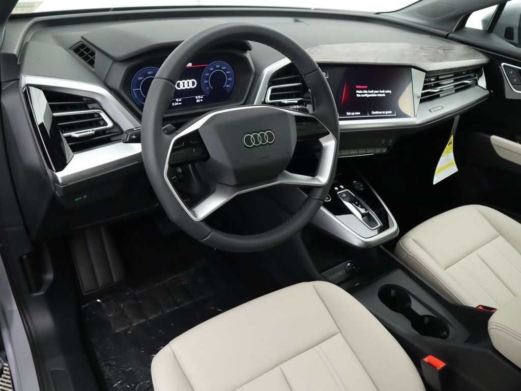 2025 Audi Q4 e-tron  10