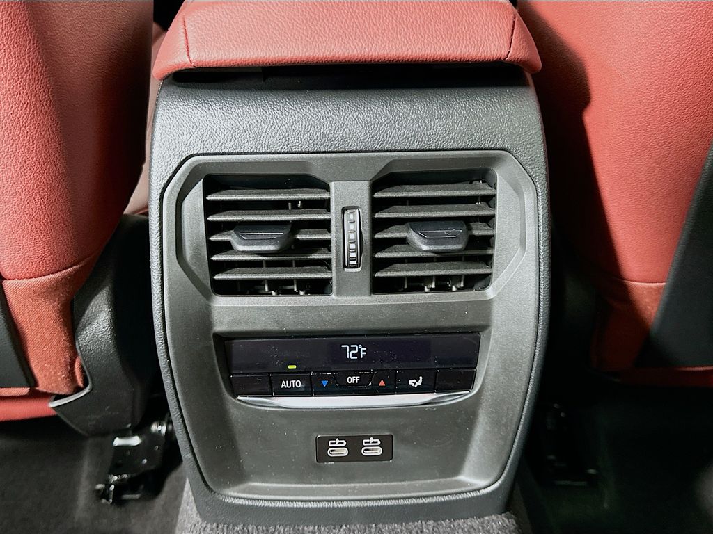 Thumbnail: 2026 BMW 3 Series - 18