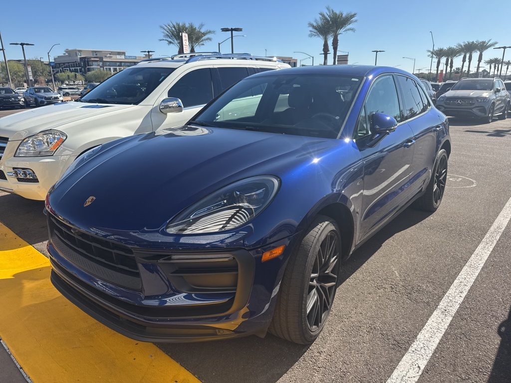 Thumbnail: 2022 Porsche Macan - 4