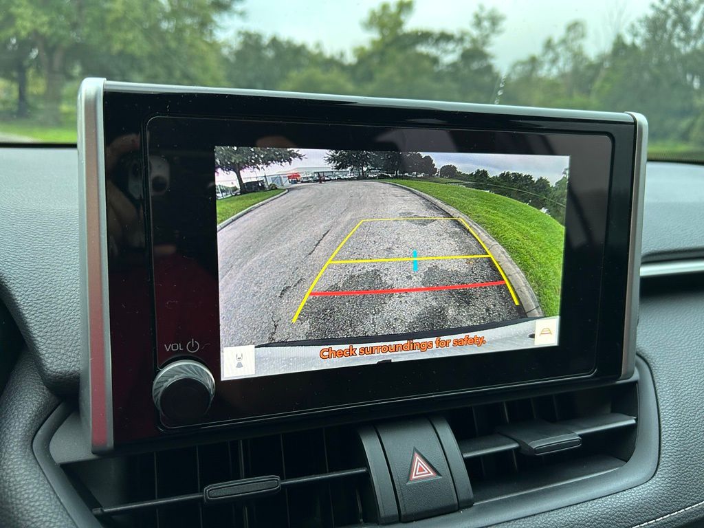 Thumbnail: 2025 Toyota RAV4 - 25