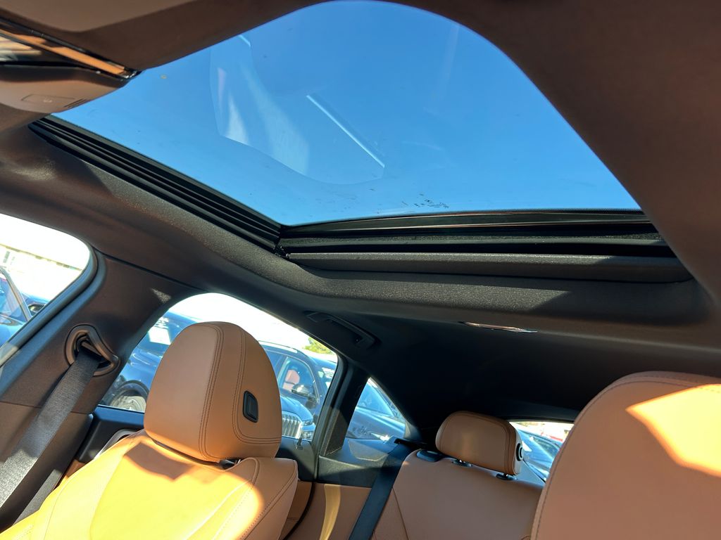 Thumbnail: 2026 BMW i4 - 16