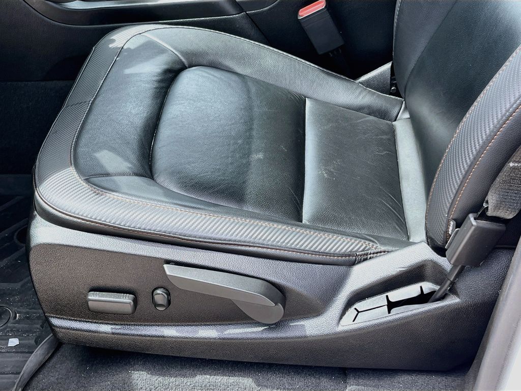 2021 GMC Canyon AT4 w/Leather White at AutoSavvy Houston Northwest