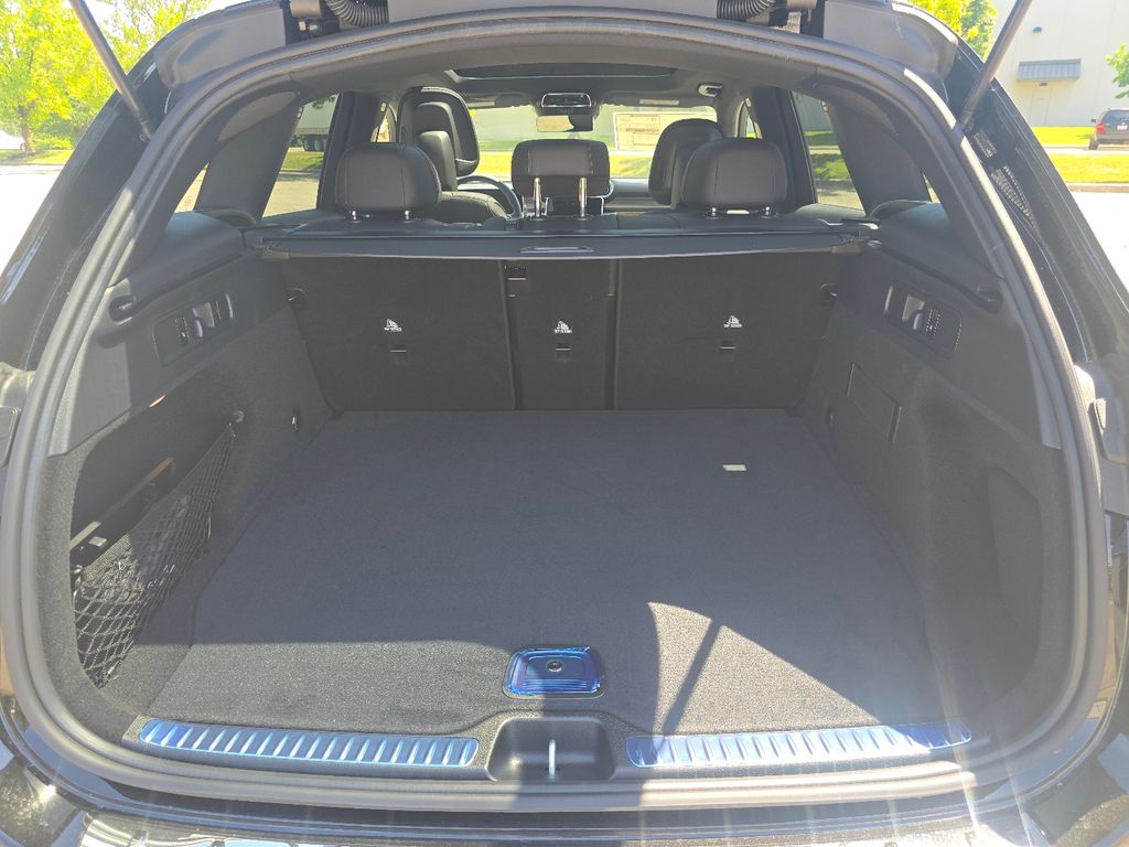 New 2026 Black Mercedes-Benz GLC 300 image 19